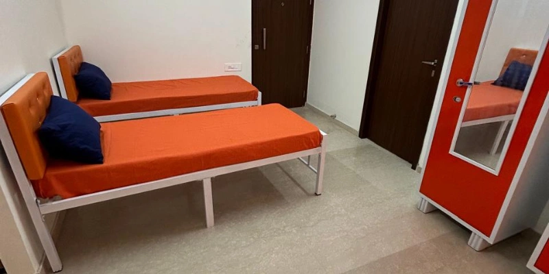 3 Sharing Room